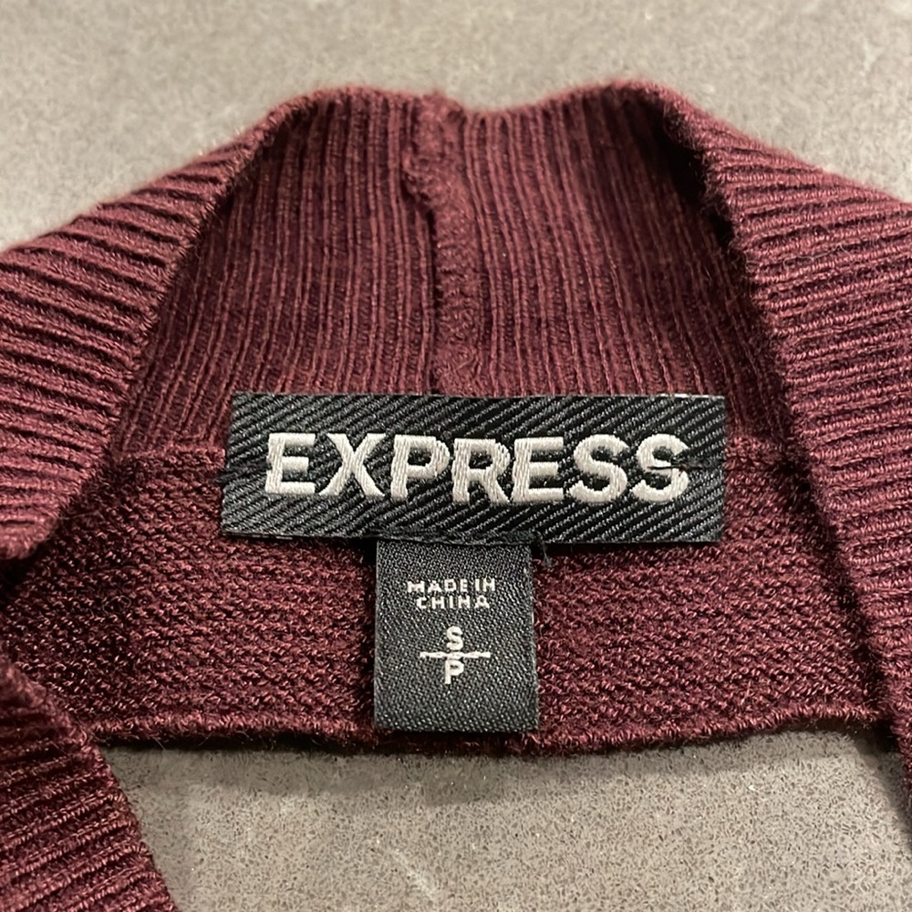 Express Cut-Out Sweater Small - Picture 5 of 12
